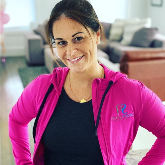 Meet your Posher, Louysa - Picture 1 of 1